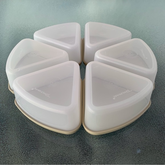 Tupperware Sprinkles Spice Pie Wedge Containers and Grey/Beige Lids ~ Set of 6 - Picture 6 of 7